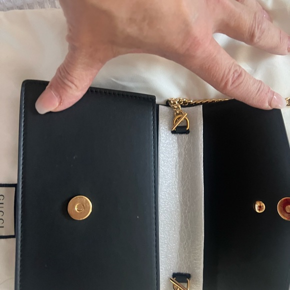 Brand new Gucci purse 
Silvee - Picture 3 of 5
